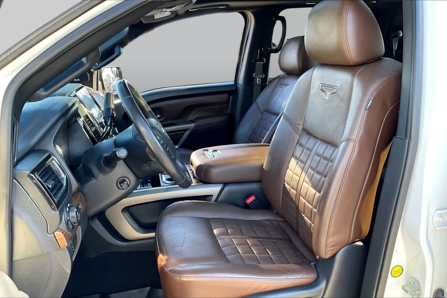 Used 2023 Nissan Titan Platinum Reserve w/ Moonroof Package AWD/4WD image 8
