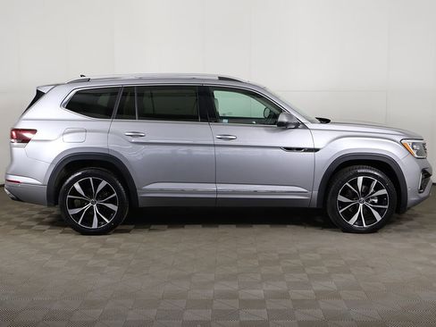 Used 2024 Volkswagen Atlas SEL Premium R-Line AWD/4WD image 24