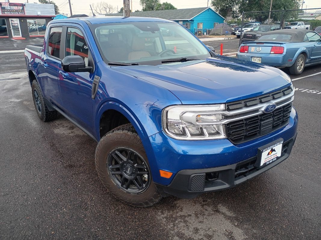 Used 2024 Ford Maverick Lariat w/ FX4 Off-Road Package AWD/4WD image 1