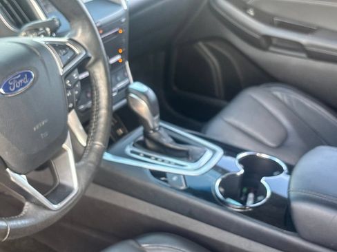 Used 2015 Ford Edge Titanium w/ Equipment Group 301A AWD/4WD image 19