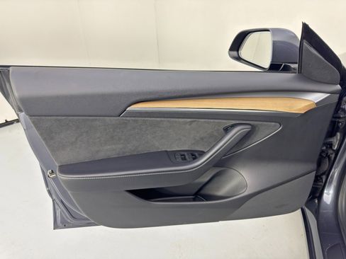 Used 2022 Tesla Model 3 Long Range image 39