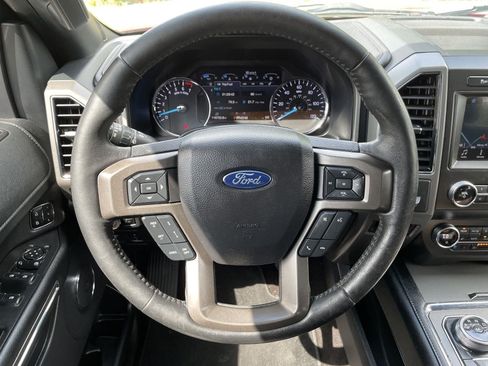 Used 2019 Ford Expedition Max XLT w/ Equipment Group 202A RWD image 19