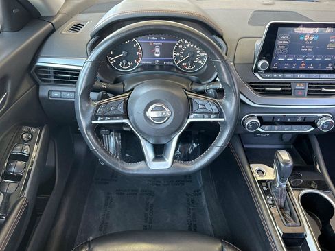 Certified 2024 Nissan Altima 2.5 SR FWD image 14