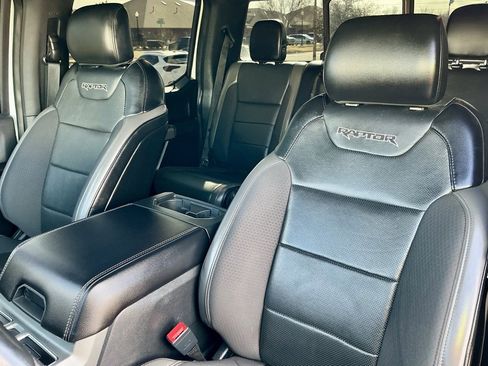 Used 2019 Ford F150 Raptor w/ Equipment Group 802A Luxury image 23