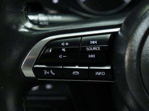 Used 2024 MAZDA MAZDA3 s FWD image 11