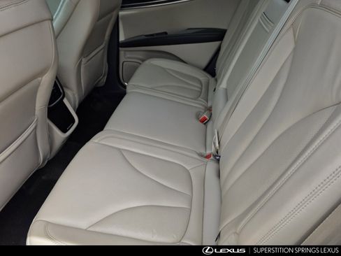 Used 2017 Lincoln MKX Select w/ Select Plus Package FWD image 26