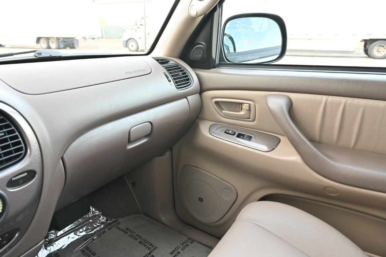 Used 2004 Toyota Sequoia Limited AWD/4WD image 37