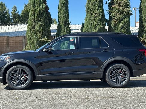 New 2026 Ford Explorer ST AWD/4WD image 7