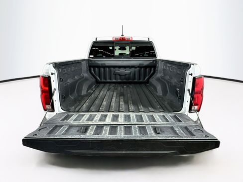 Used 2025 Chevrolet Colorado Z71 AWD/4WD image 28