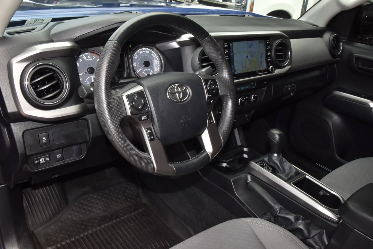 Used 2023 Toyota Tacoma SR5 RWD image 31