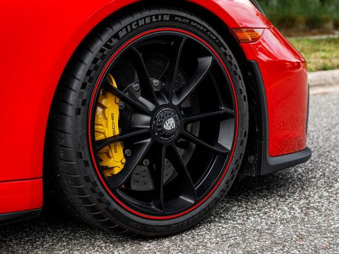 Used 2019 Porsche 911 Speedster RWD image 32