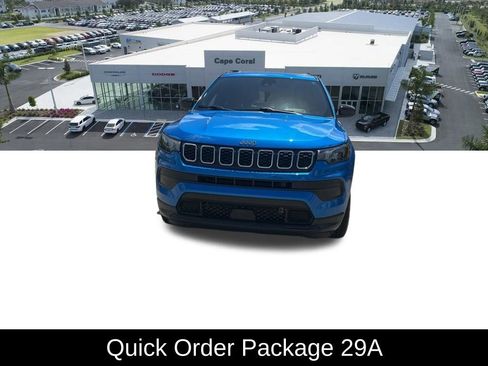 Certified 2024 Jeep Compass Sport AWD/4WD image 3