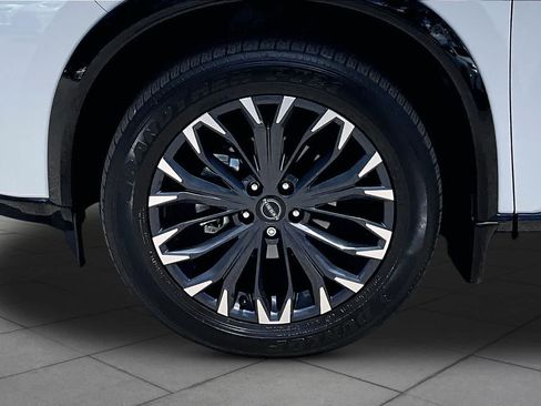 Used 2025 Nissan Rogue Platinum w/ Platinum Premium Package FWD image 20