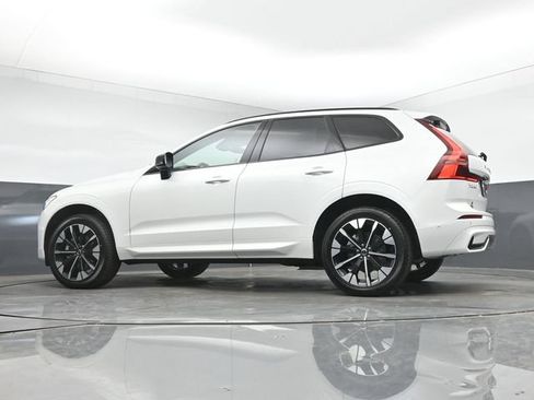 New 2026 Volvo XC60 B5 Plus w/ Protection Package Premier AWD/4WD image 42