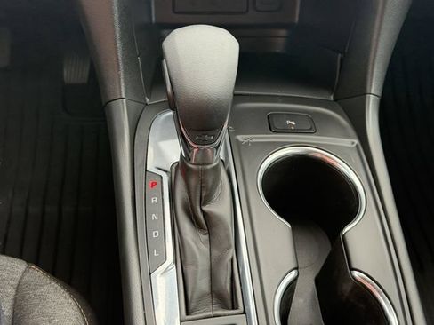 Used 2023 Chevrolet Equinox LT FWD image 29