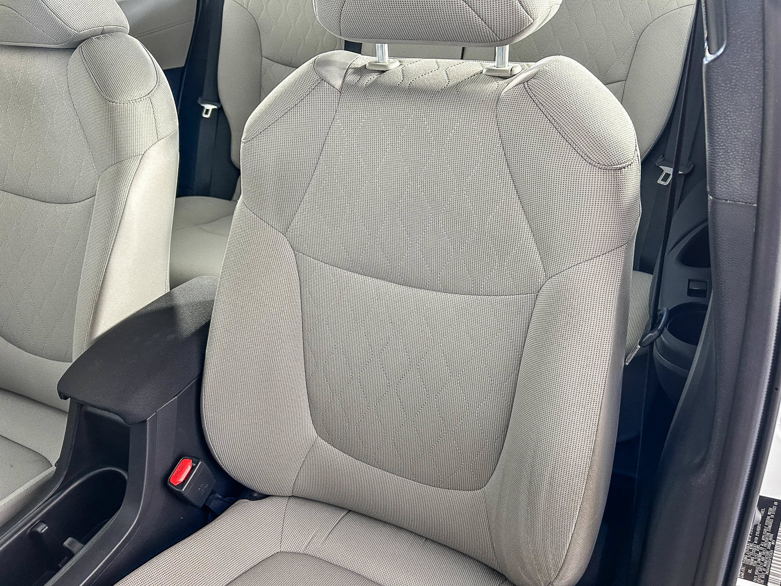 Used 2025 Toyota Corolla Cross L FWD image 23