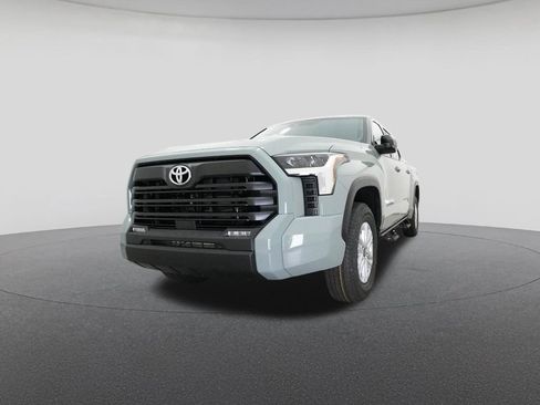 New 2026 Toyota Tundra SR5 image 32