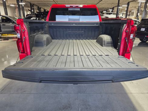 Used 2023 Chevrolet Silverado 1500 ZR2 w/ Technology Package image 16