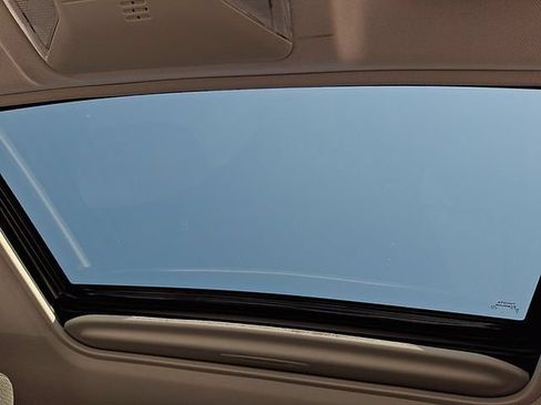 Used 2025 Toyota RAV4 XLE w/ Convenience Package FWD image 14