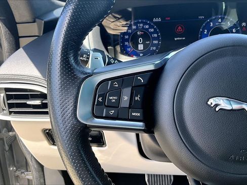 Used 2020 Jaguar F-PACE SVR AWD/4WD image 23