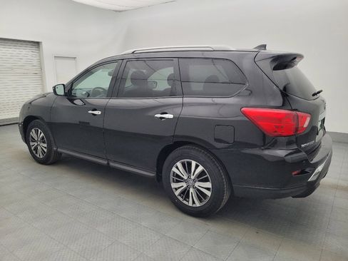Used 2020 Nissan Pathfinder SV image 3