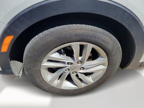 Used 2024 Buick Envista Preferred w/ Advanced Safety Package image 5