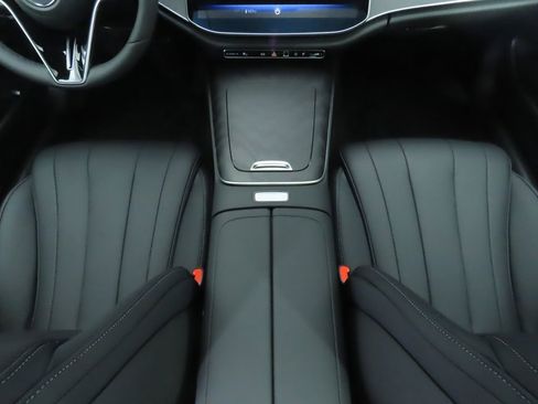 New 2026 Mercedes-Benz E 350 Sedan image 18
