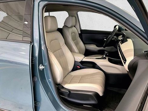 Used 2024 Honda HR-V EX-L image 9
