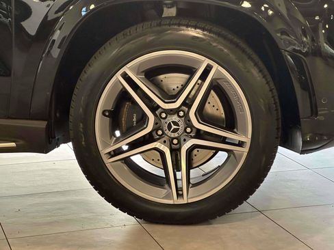 Certified 2023 Mercedes-Benz GLS 450 4MATIC image 6