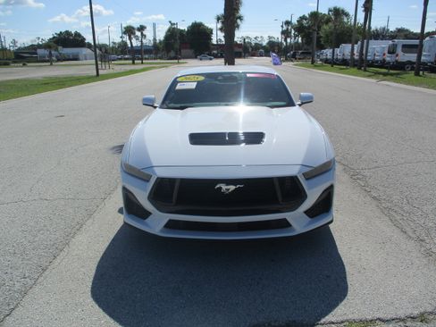 Certified 2025 Ford Mustang GT RWD image 2