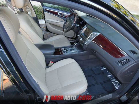 Used 2013 Hyundai Equus Signature RWD image 25