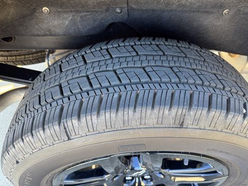 Used 2025 Chevrolet Silverado 1500 RST w/ Convenience Package II image 8