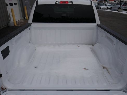 New 2026 RAM 1500 4x4 Crew Cab image 9