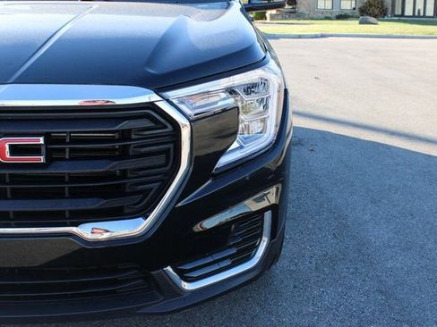 Used 2023 GMC Terrain SLE w/ Driver Convenience Package FWD image 40