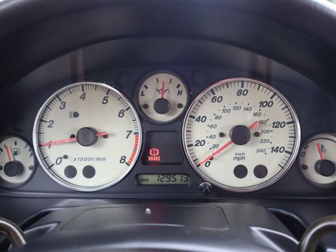 Used 2000 MAZDA MX-5 Miata RWD image 37