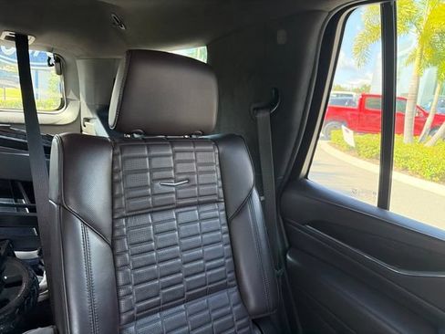 Used 2024 Cadillac Escalade Sport Platinum w/ LPO, ONYX Package AWD/4WD image 7