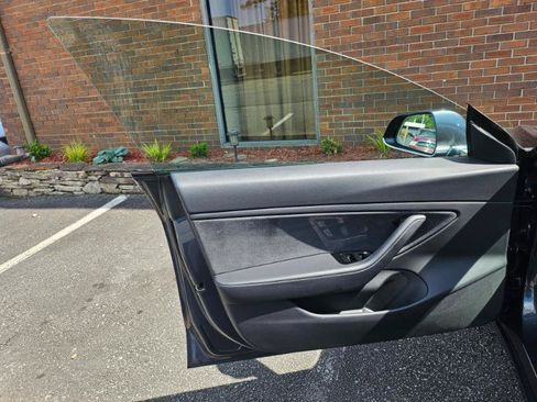 Used 2020 Tesla Model 3 Long Range AWD/4WD image 32