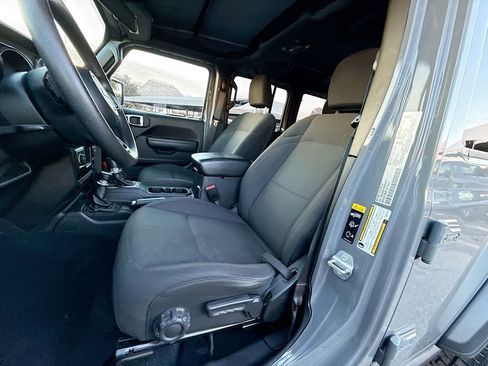 Used 2021 Jeep Wrangler Unlimited Sport AWD/4WD image 20