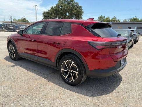 Used 2025 Chevrolet Equinox EV LT w/ Comfort Package FWD image 4