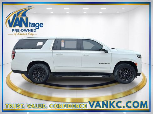 Used 2024 Chevrolet Suburban LS w/ Driver Alert Package AWD/4WD image 5