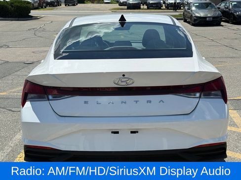 Certified 2023 Hyundai Elantra SEL FWD image 5