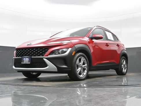 Certified 2022 Hyundai Kona SEL AWD/4WD image 25