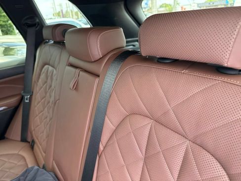 Used 2023 BMW X5 xDrive40i w/ M Sport Package AWD/4WD image 8
