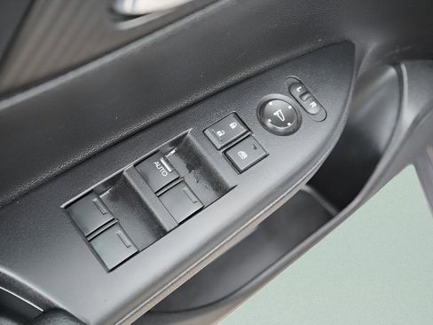 Used 2017 Honda Accord Sport image 19