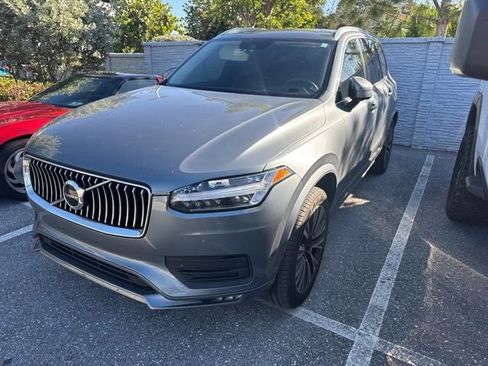 Used 2020 Volvo XC90 T5 Momentum w/ Protection Package Premier image 4