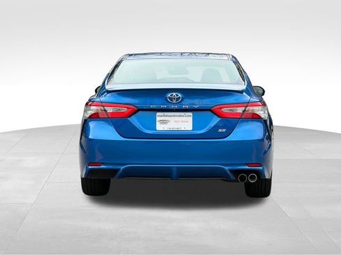 Used 2018 Toyota Camry L image 4