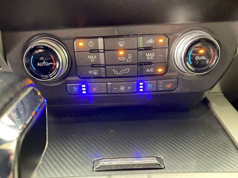 Used 2019 Ford F150 Lariat w/ Equipment Group 502A Luxury image 22