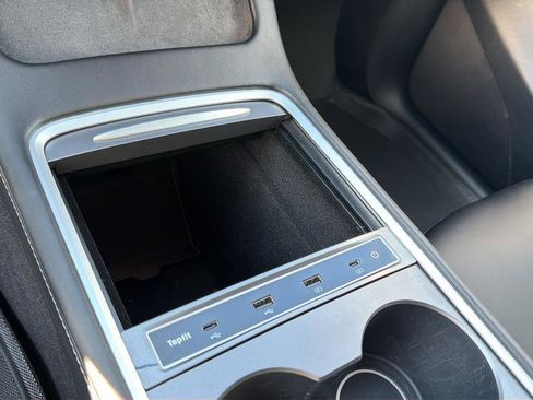 Used 2023 Tesla Model Y Long Range image 27