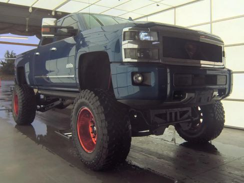 Used 2016 Chevrolet Silverado 2500 High Country w/ Duramax Plus Package AWD/4WD image 1