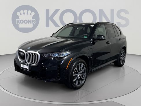 Used 2025 BMW X5 xDrive50e w/ M Sport Package AWD/4WD image 1